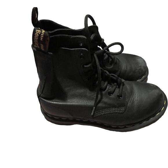 Dr. Martens Women's 1460 Pascal 8 Eye Lace Up Leather Boots Black SZ 6 - Picture 3 of 9